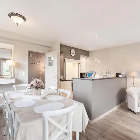 Holiday home Rust Achter De Kust
